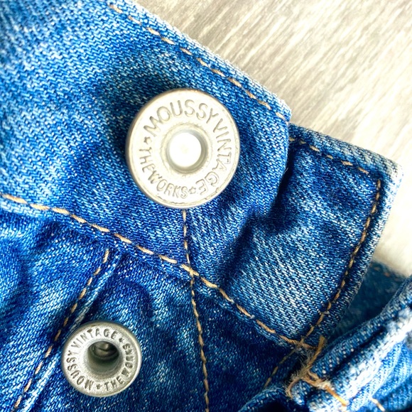 EUC MOUSSY VINTAGE HOWA CUT OFF SHORTS DISTRESSED CALUMET BUTTONFLY SIZE 25 or 1 - Picture 8 of 13